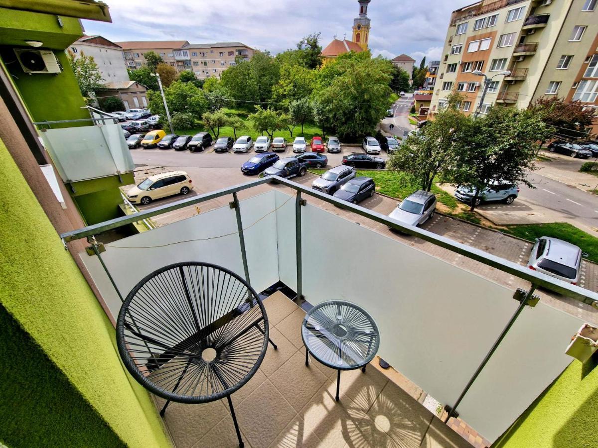 Prima Residence Apartment Nagyvárad Kültér fotó